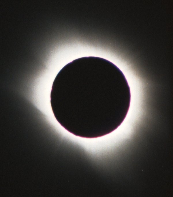 Total Solar Eclipse, April 8,
2005